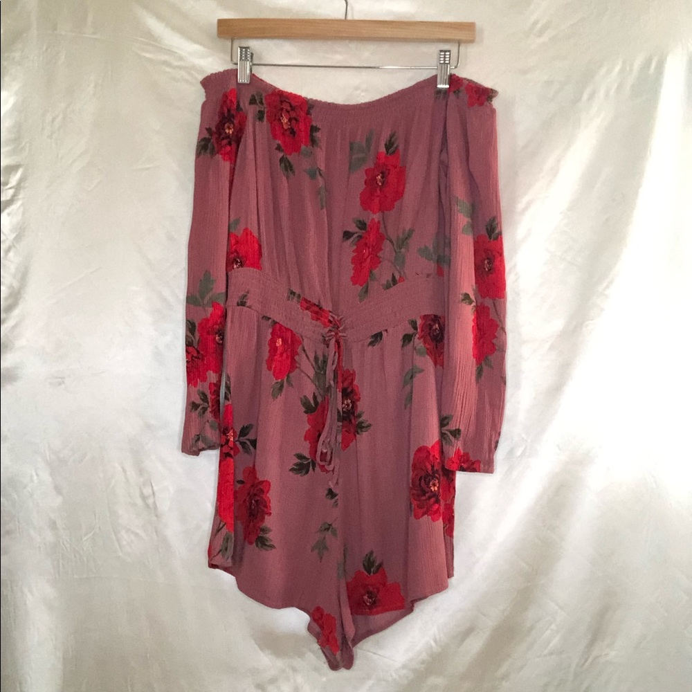 Kendall & Kylie mauve floral romper